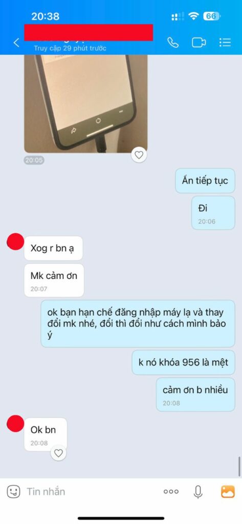 Khách hàng sử dụng dịch vụ facebook